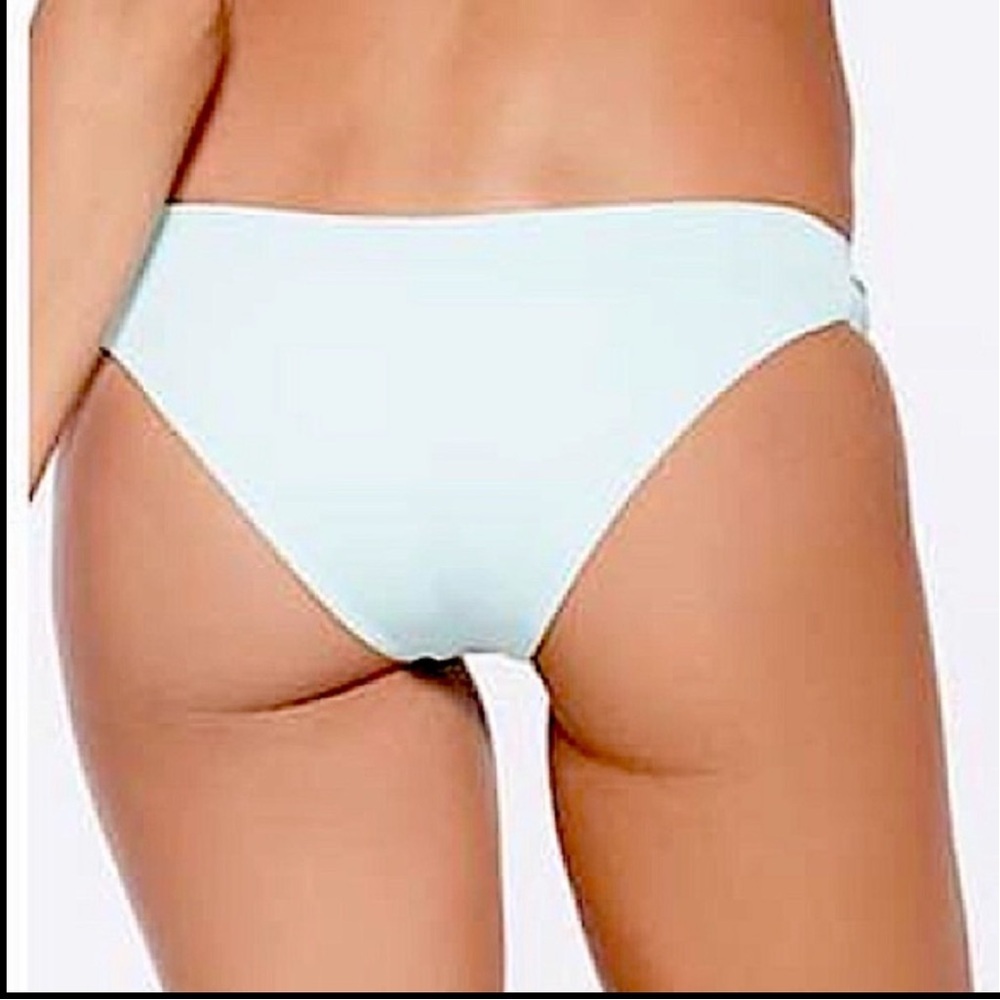 L*SPACE Bikini 2 pcs- Chloe Wrap Top + Estella Bottom in Sky Blue - Picture 7 of 16